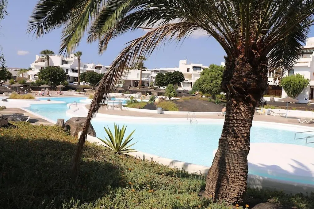 Casa Linda 2 Bed Apartment In Costa Teguise 0*,  Spain